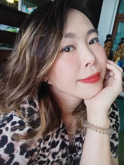 Ployly khet-bang-khae