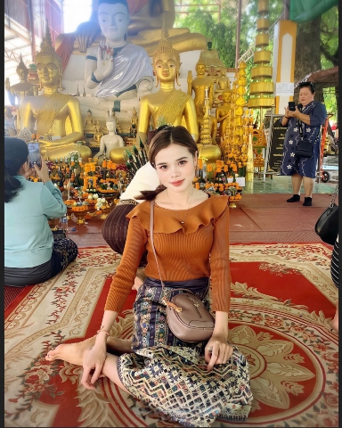 Nong Inda ไซด์ไลน์ Rattanathibet 40