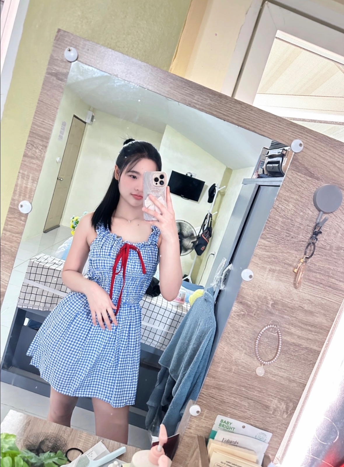 Sky เขตดินแดง
