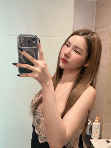 ลูกพีช ไซด์ไลน์ ศรีราชา