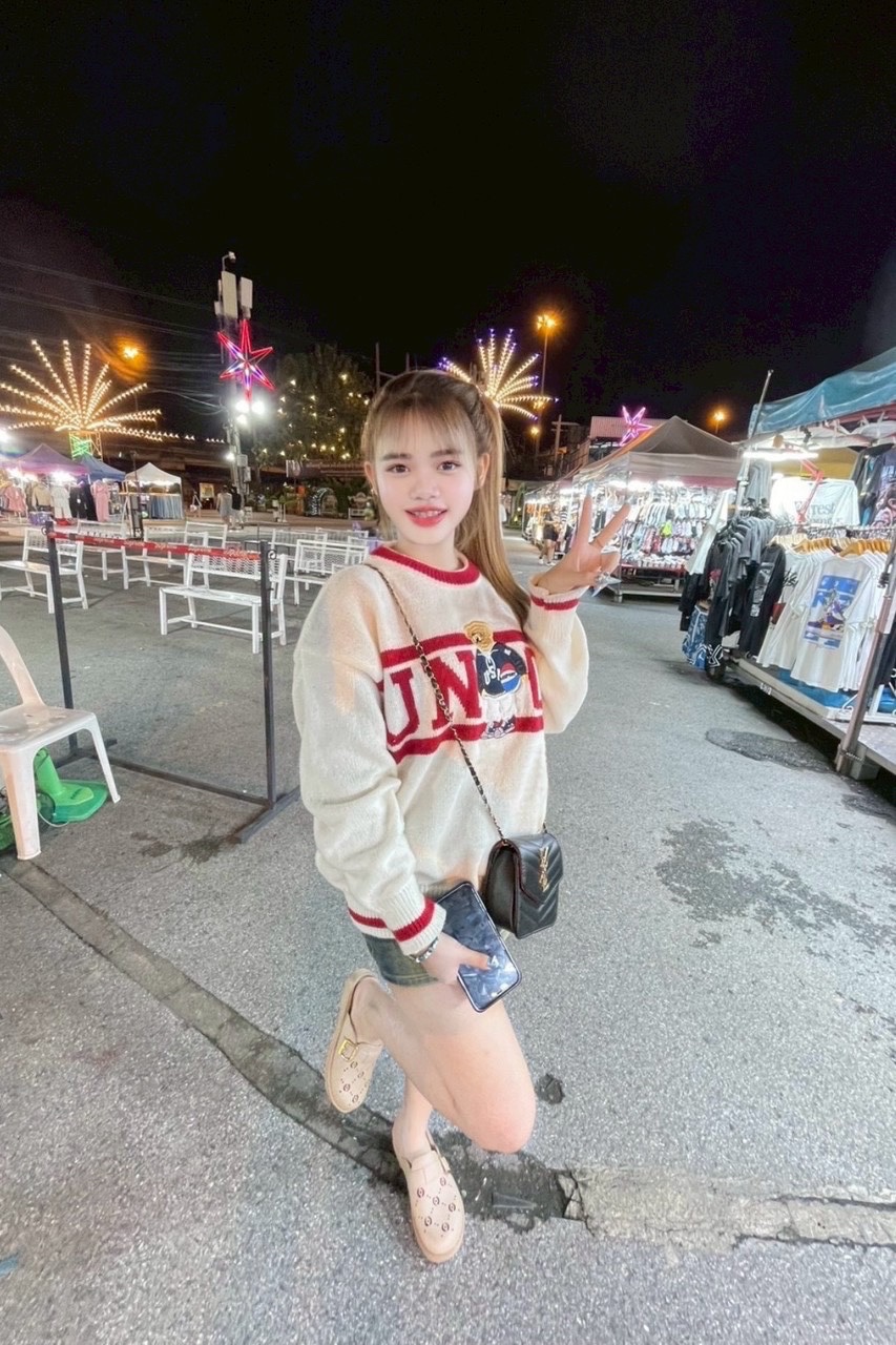 มะลิ เขตดินแดง