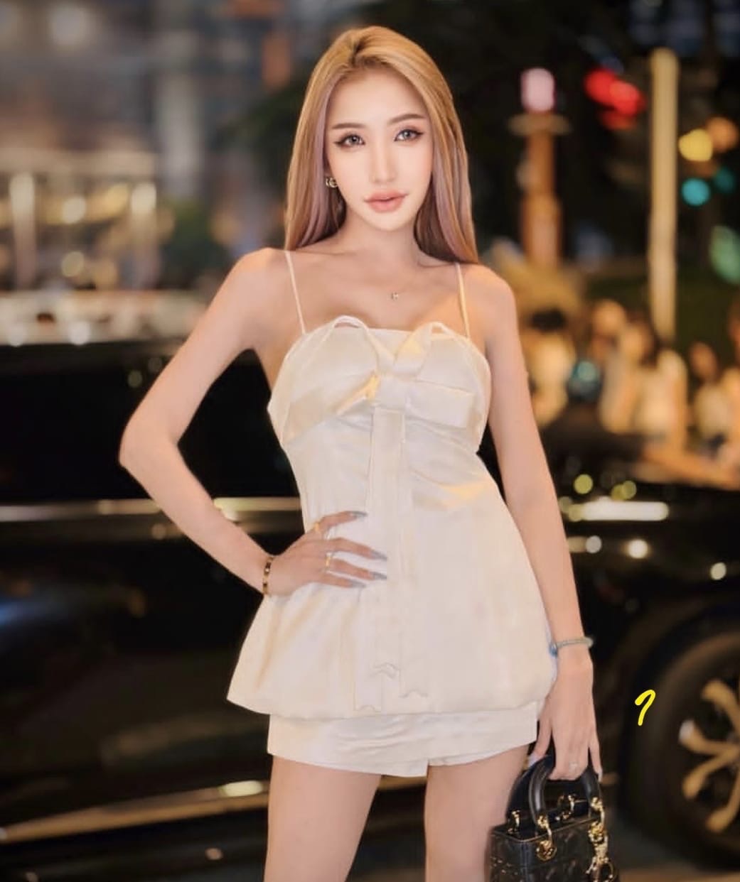 เฌอรีน เขตภาษีเจริญ