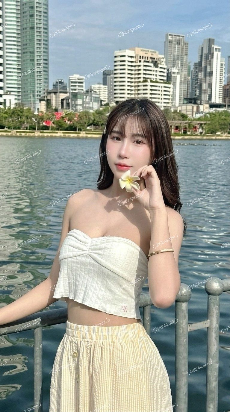 🥐น้อง ผิงผิง☃️เด็กอายุ20..ผิวขาวผ่อง จุกชมพู อกแท้ เขตบางนา