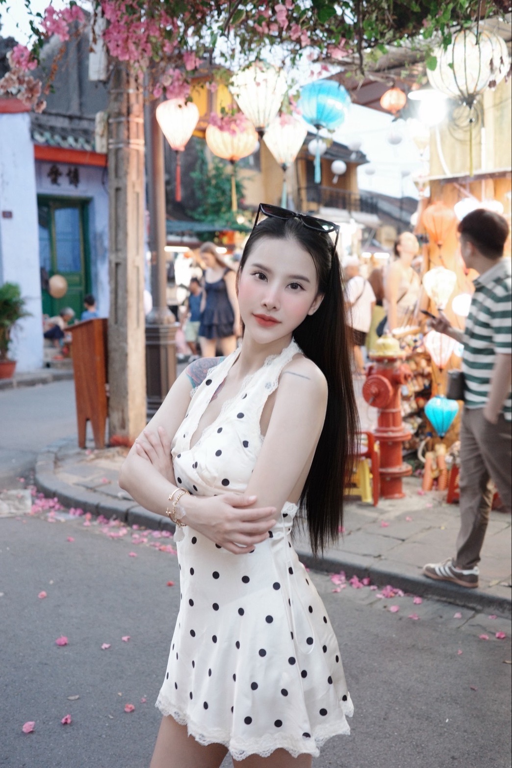 ชมพู่ (นางแบบพริตตี้) เขตบางแค