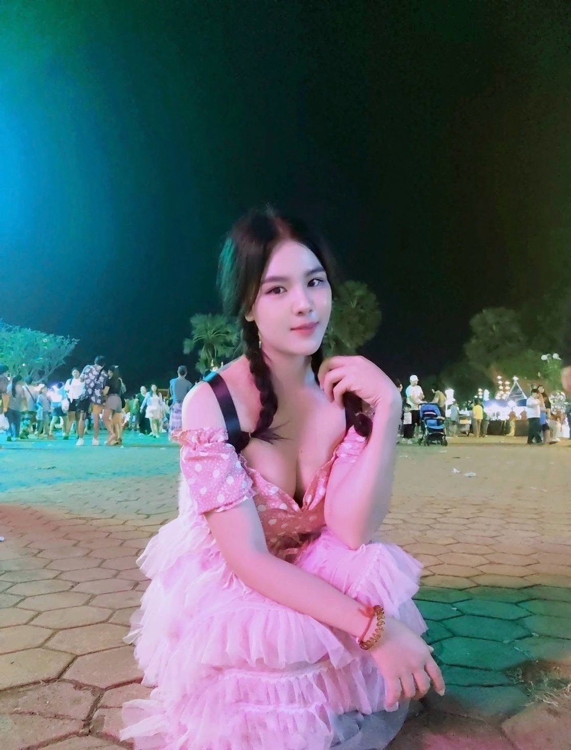 พลอยชมพู เขตธนบุรี