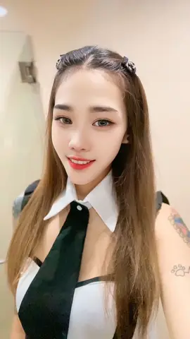 น้องนิน่า (Nina) ไซด์ไลน์ สุขุมวิท 55