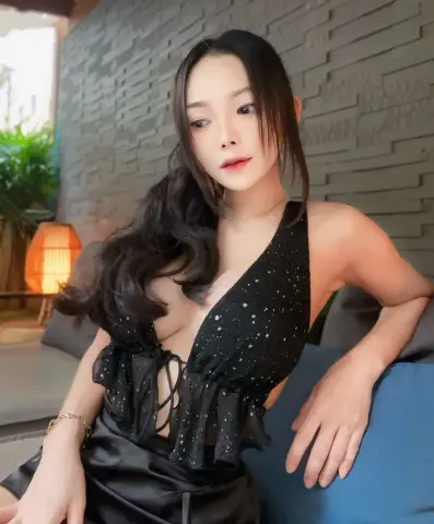 น้องเบล (Bell) ไซด์ไลน์ สุขุมวิท 55