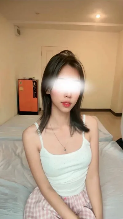 Ploysai Phonys khet-huai-khwang