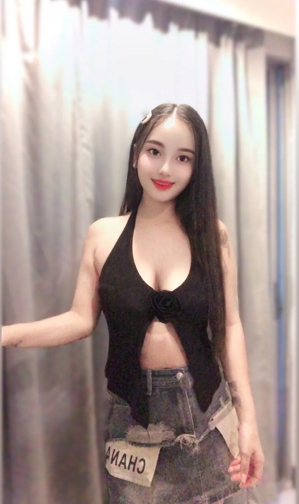 Nina khet-chom-thong