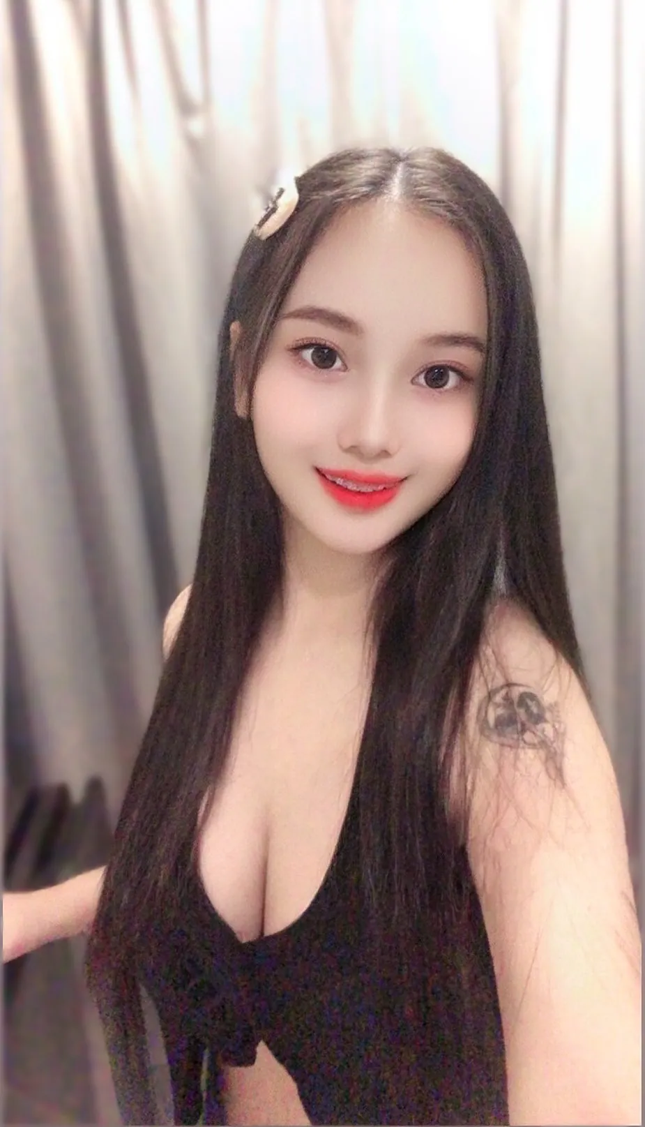 Nina khet-chom-thong