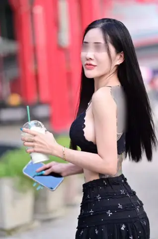 ไอติม ไซด์ไลน์ เพชรเกษม