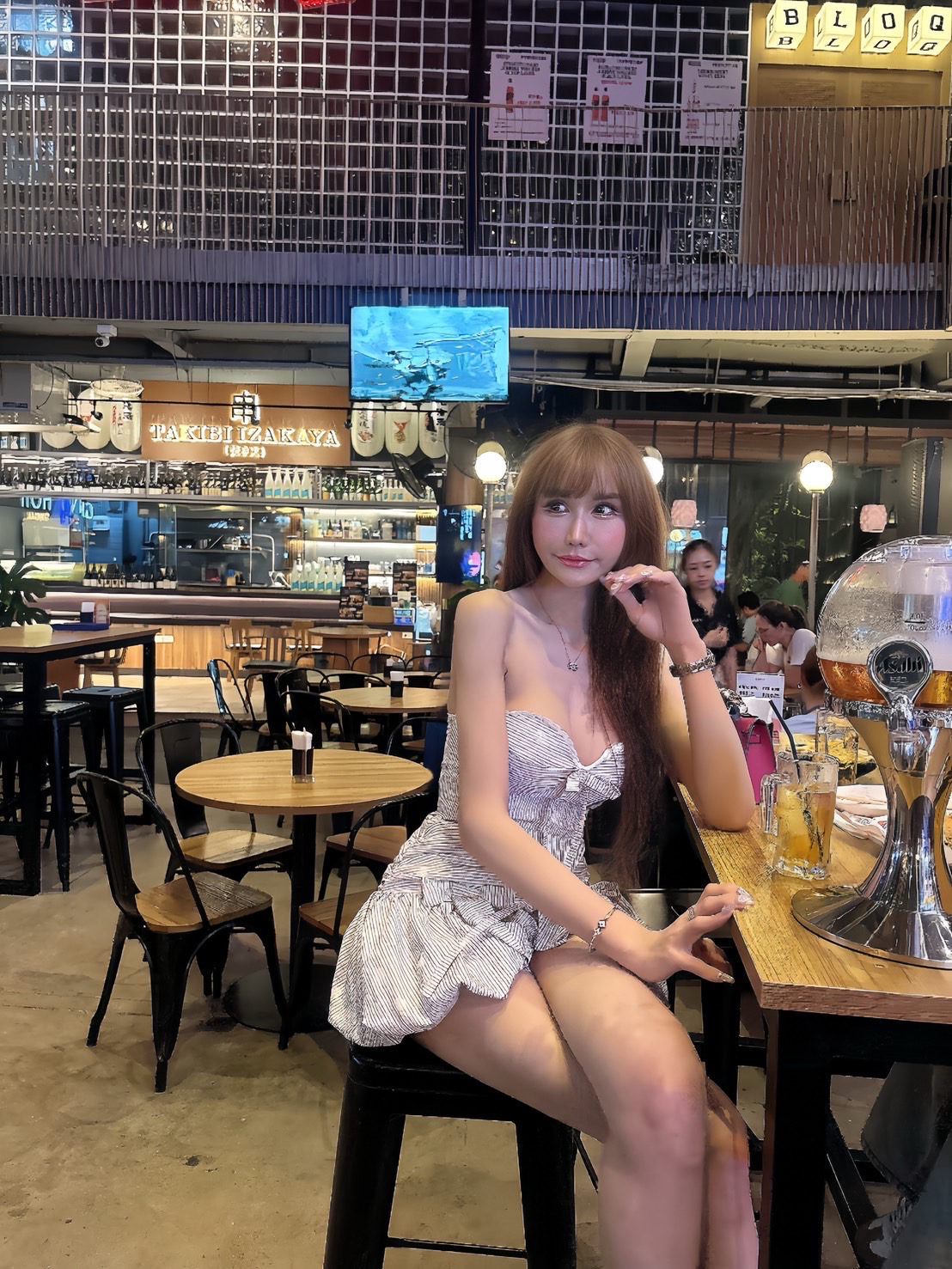 เพ่ยเพ่ย เขตดินแดง