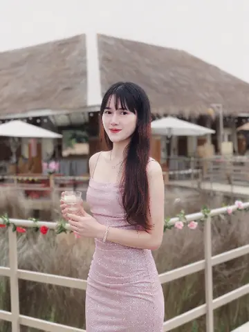 เอ็มม่า ไซด์ไลน์ ตากสิน