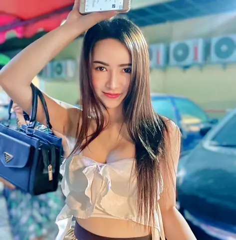 Bai Fern profile photo in Din Daeng