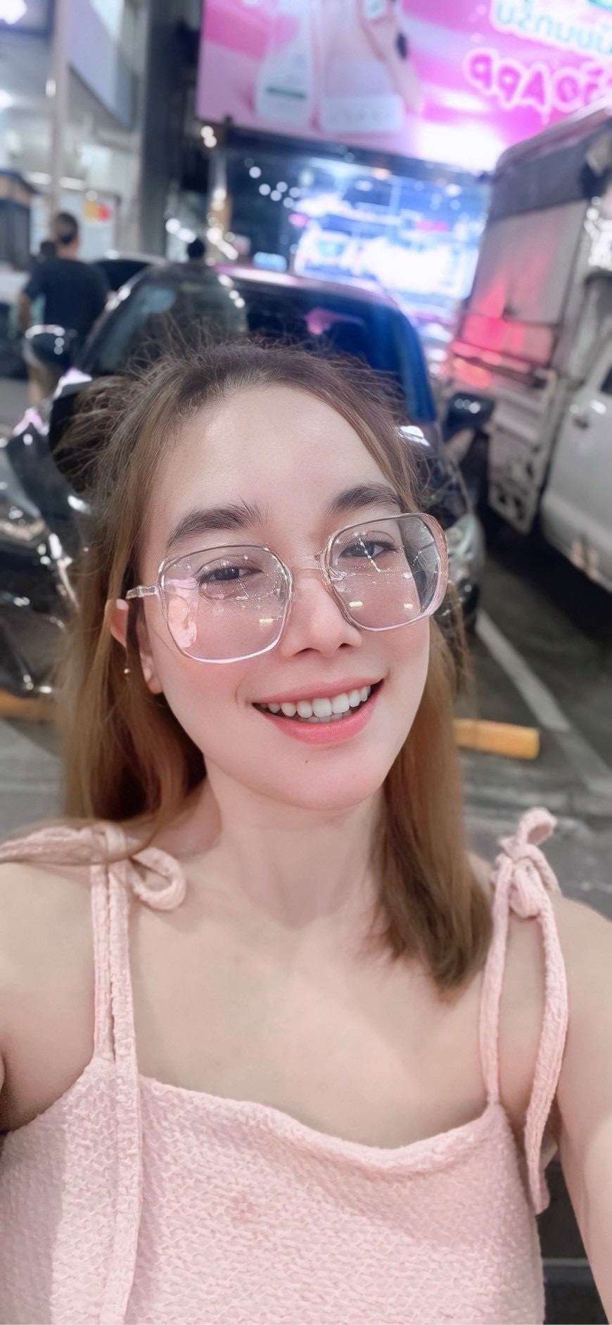 พิงค์พลอย เขตบึงกุ่ม