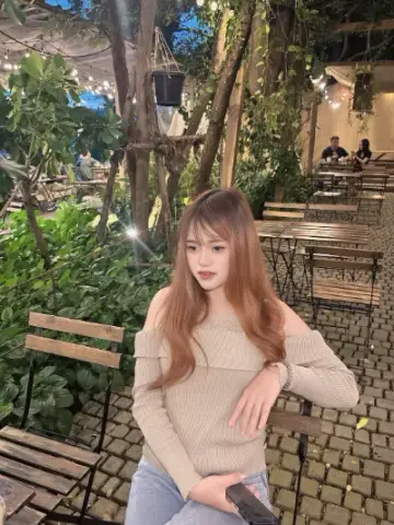 Juny🌙 จูนี่ ไซด์ไลน์ รัชดา 17