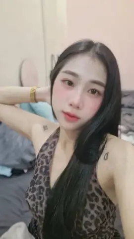 China profile photo in Thon Buri
