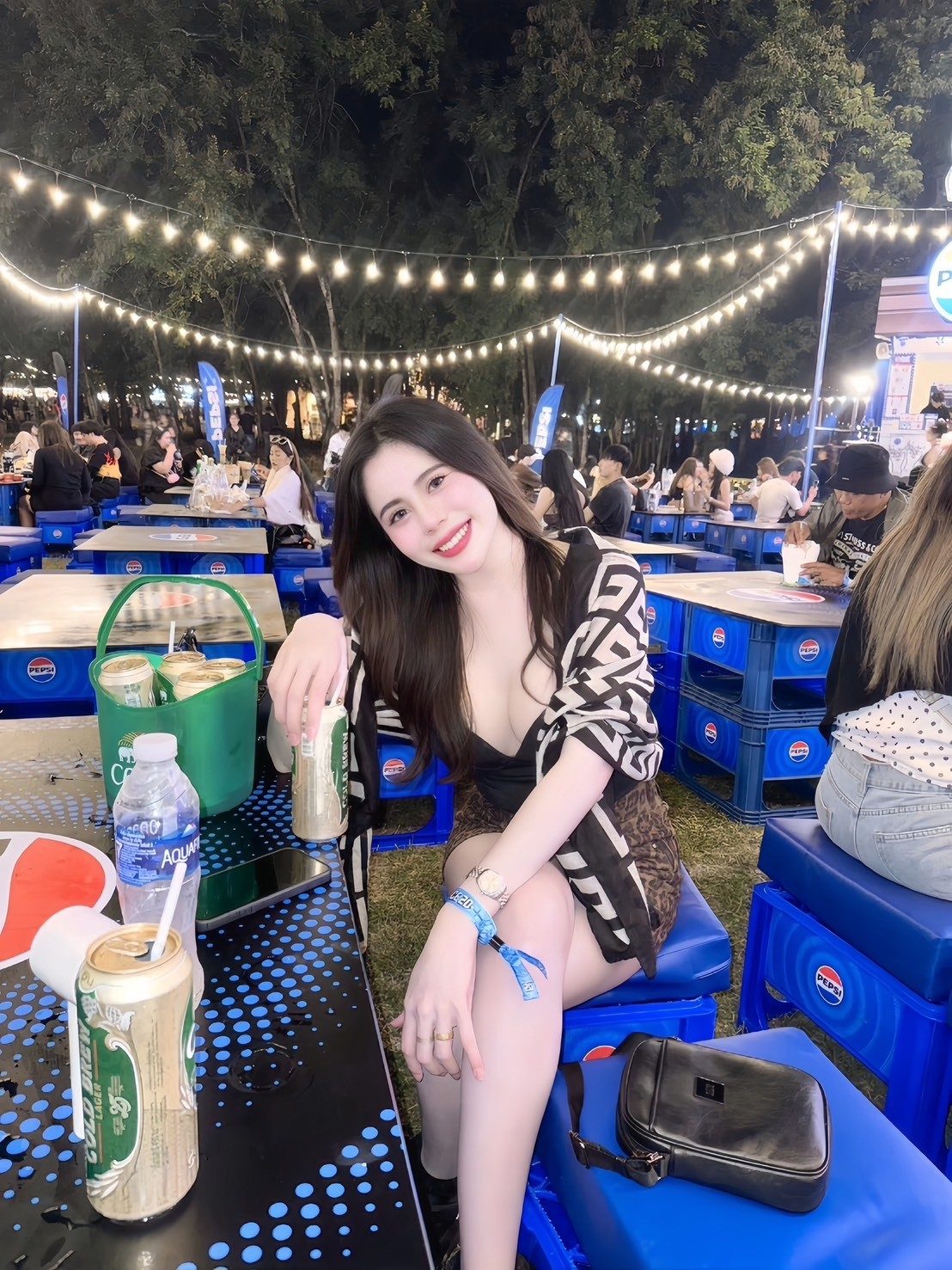 มีน่า เขตบึงกุ่ม