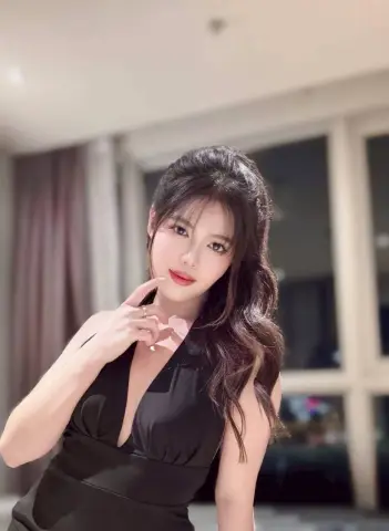 เอวา ไซด์ไลน์ สาทร สีลม พระราม4