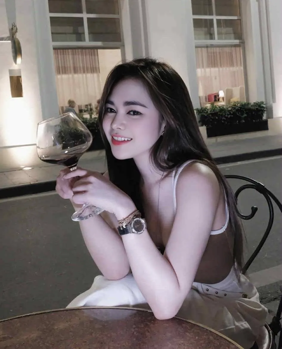 เนเน่ เขตสาทร