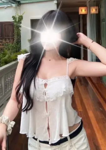 เอสเธอร์ Esther ไซด์ไลน์ รัชดา17