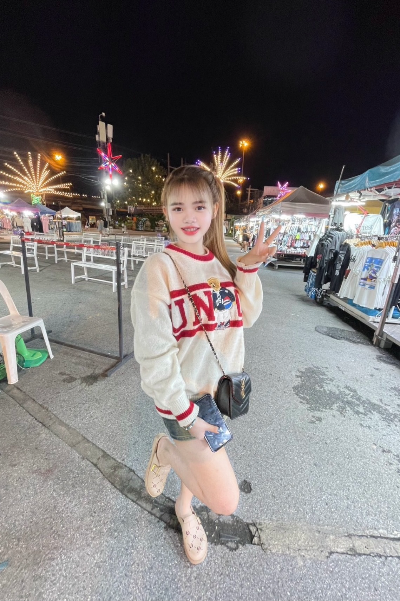 มะลิ เขตดินแดง