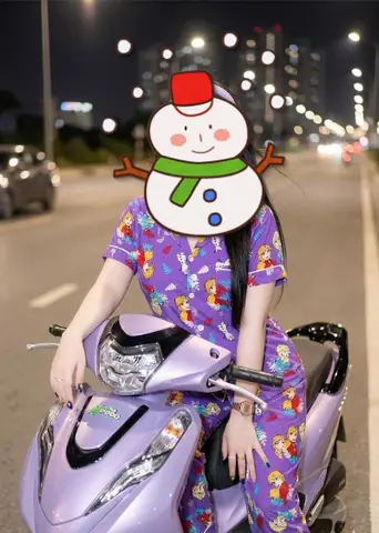 m profile photo in Bueng Kum
