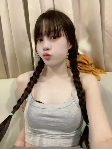 Yl profile photo in Din Daeng