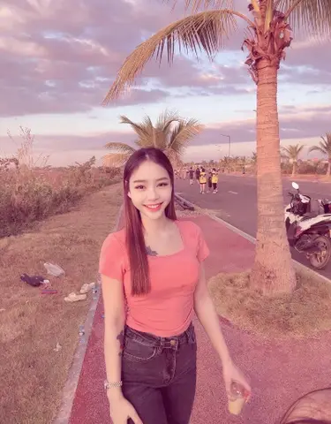 Fafa profile photo in Thon Buri