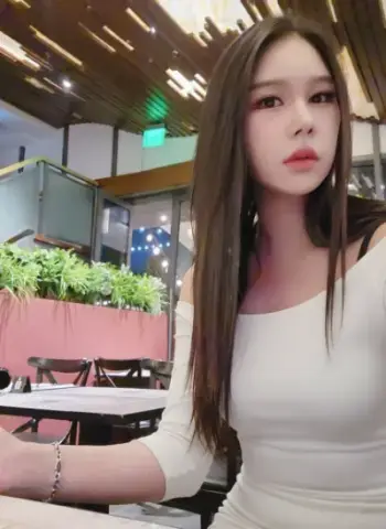 Minna profile photo in Huai Khwang