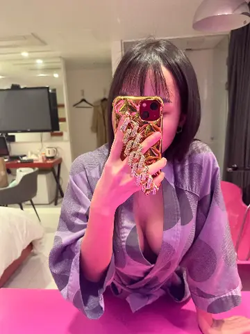 S profile photo in Khlong Toei