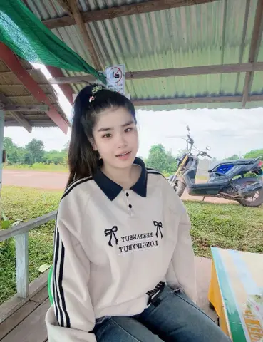 ชายัง ไซด์ไลน์ รัตนาธิเบศร์