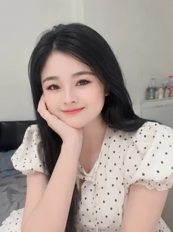 แอนนา ไซด์ไลน์ รัตนาธิเบศร์