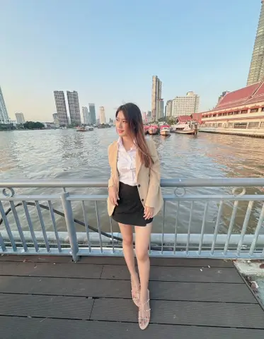 ใบหยก ไซด์ไลน์ ตากสิน